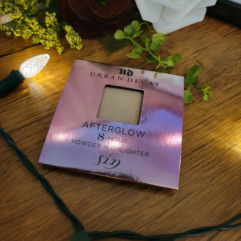 Urban Decay Travel Size highlighter